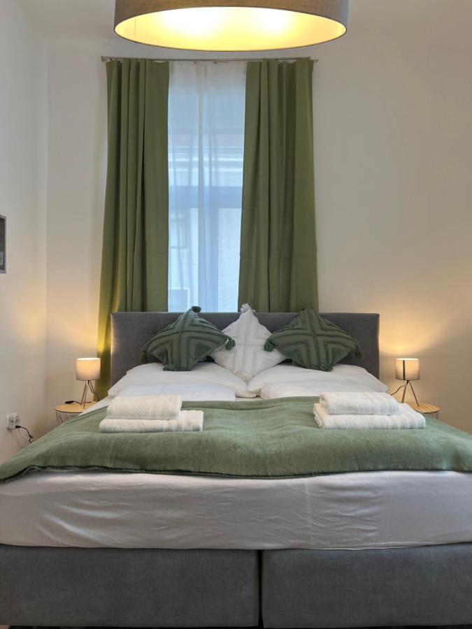 Spacious & Deluxe Big Apartment Near Prater Вена Экстерьер фото